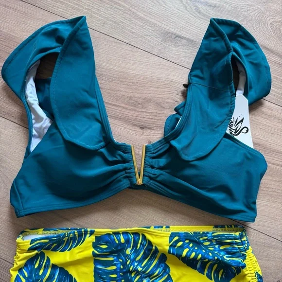 Sporlike Flounce Ruffle High Waisted Bikini Medium - Picture 5 of 7